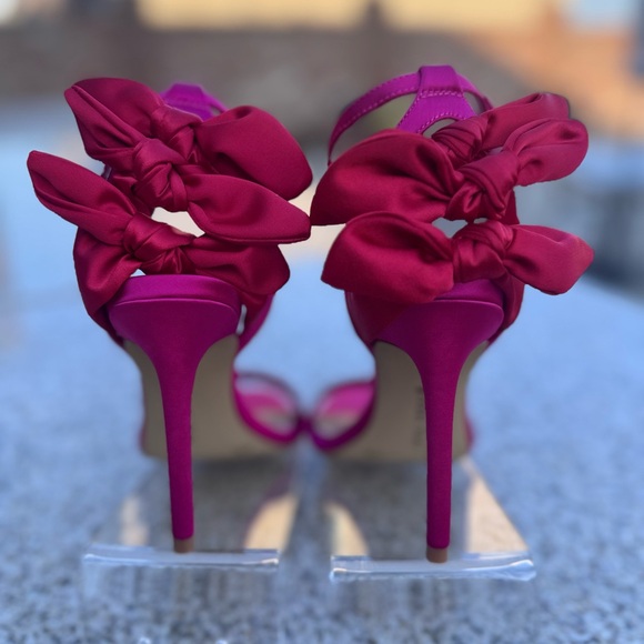NWOT Gianni Bini Pink Heels w/ Red Bows - Picture 5 of 7